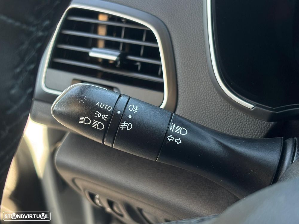 Renault Mégane 1.6 Plug-In Intens - 24