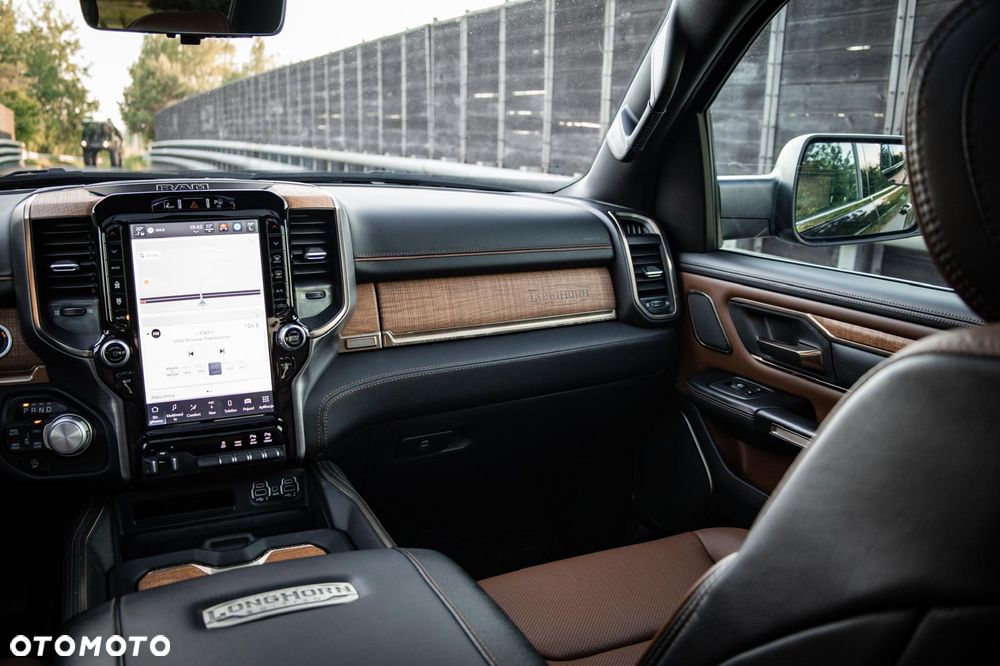RAM 1500 5.7 Crew Cab Longhorn - 20