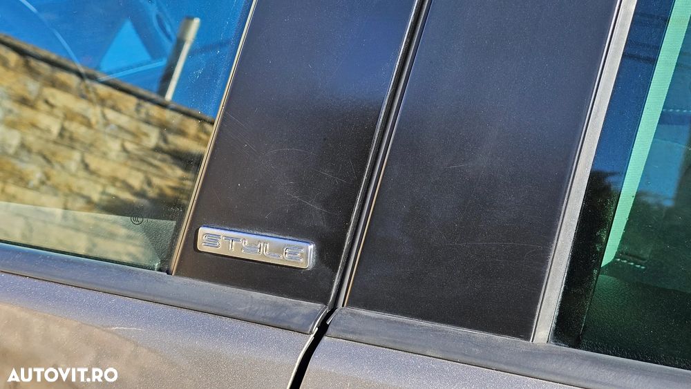 Volkswagen Golf Plus 1.2 TSI DSG Style - 23