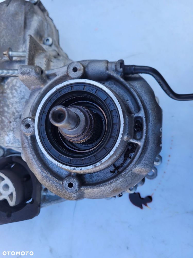 REDUKTOR SKRZYNI BIEGÓW BMW F36 N47D20C N47 2.0D 8623346 - 3