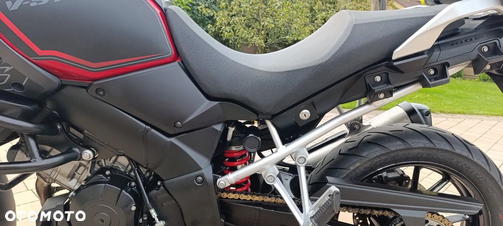 Suzuki V-STROM - 34