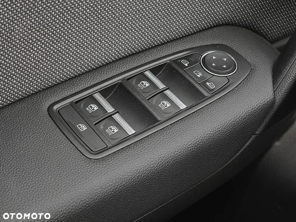 Renault Captur - 27