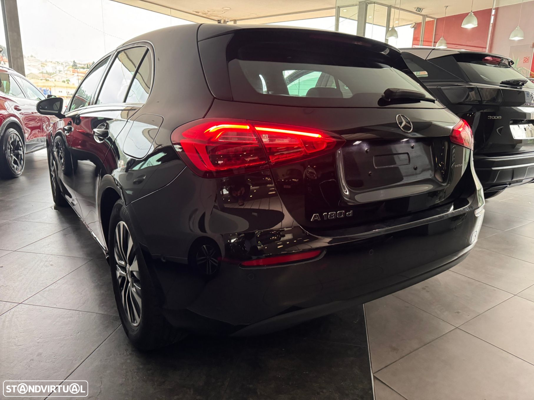 Mercedes-Benz A 180 d Aut. - 4