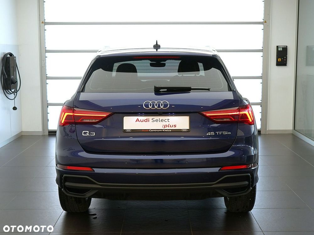 Audi Q3 - 4
