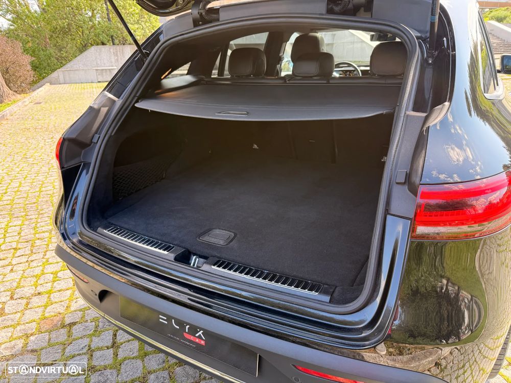 Mercedes-Benz EQC 400 4Matic AMG Line - 11