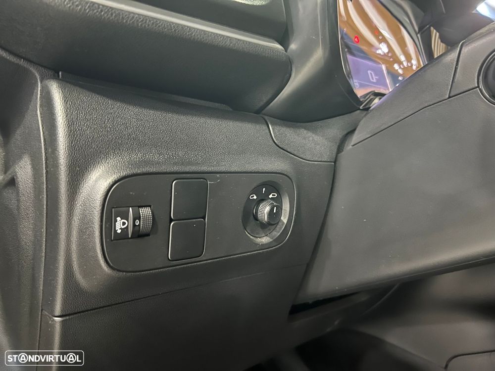 Citroën C3 1.2 PureTech Plus - 21