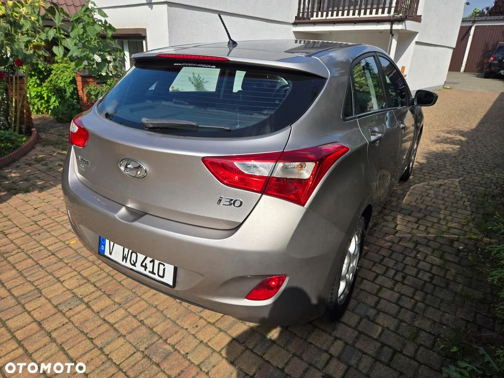 Hyundai i30 1.4 White Edition - 10