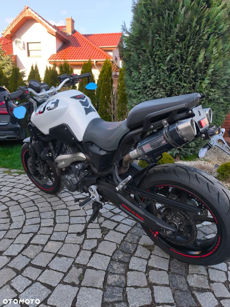 Yamaha MT - 7