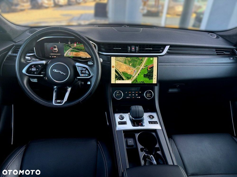 Jaguar F-Pace - 17