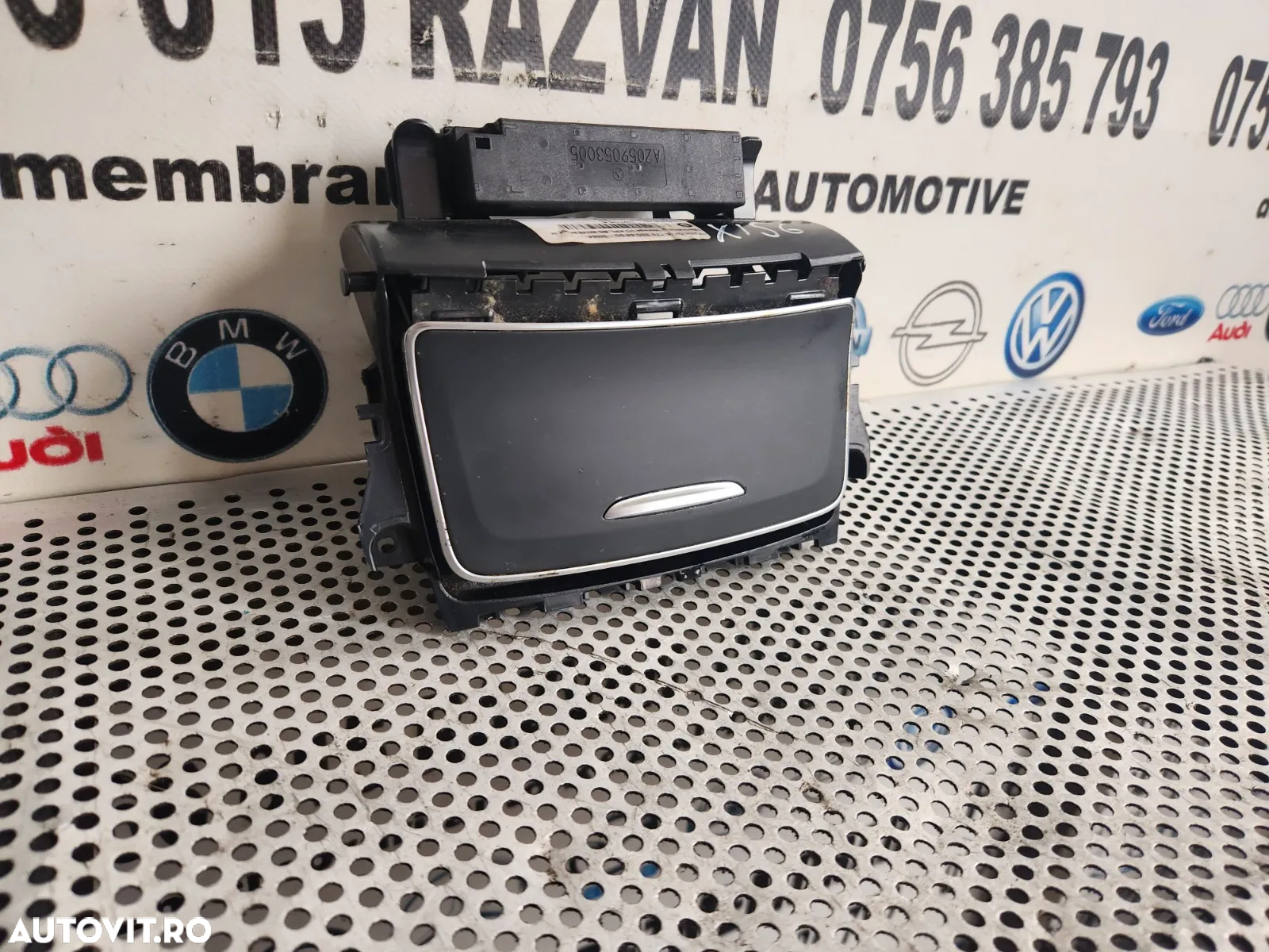 Scrumiera Mercedes GLA X156 W156 Dezmembrez Mercedes GLA X156 W156 2.2 Cdi Euro 5 Motor 651 - Dezme - 3