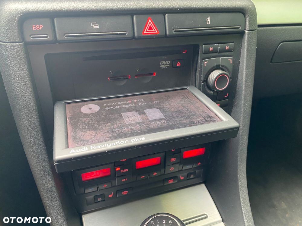 Audi A4 Avant 2.0 TDI - 12