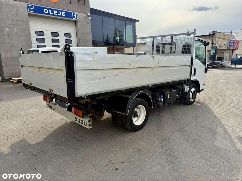 Isuzu ROMCAR M27 - 4