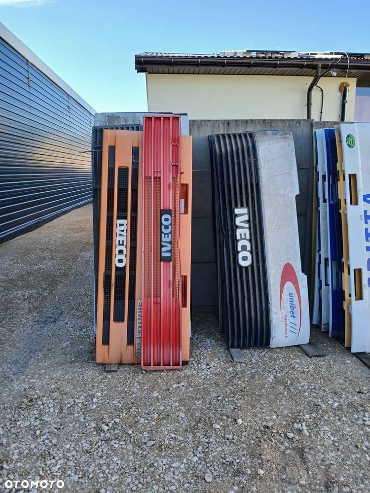 MASKA ATRAPA GRILL STELAŻ SCANIA R P G NGS - 3