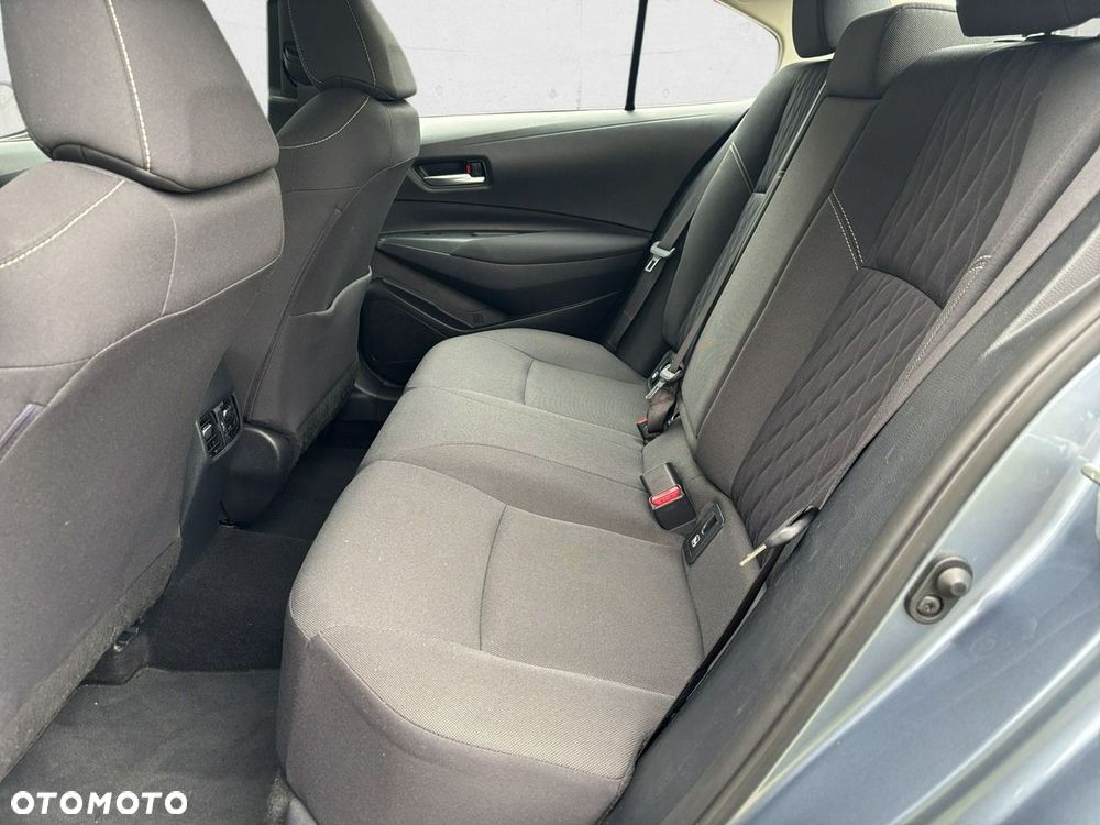 Toyota Corolla - 22