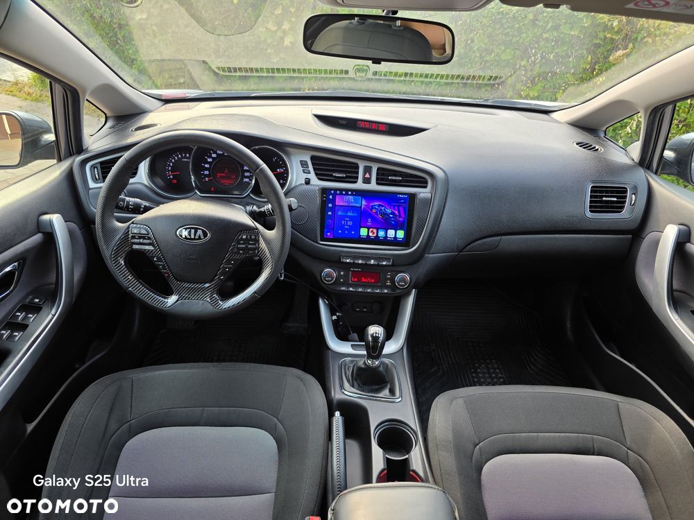 Kia Ceed 1.6 GDI ISG Dream Team Edition - 8