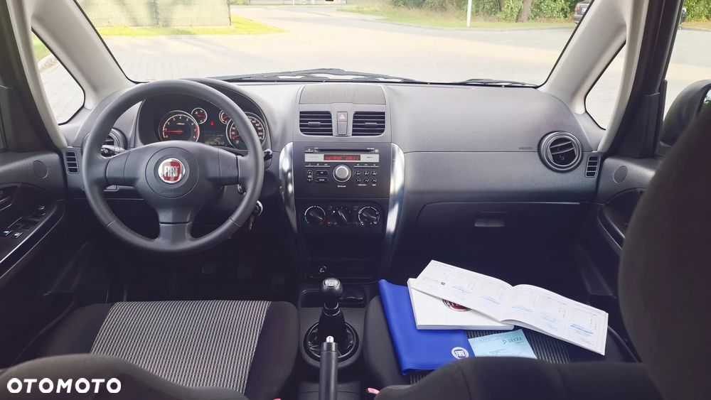 Fiat Sedici 1.6 16V 4x2 Emotion - 17