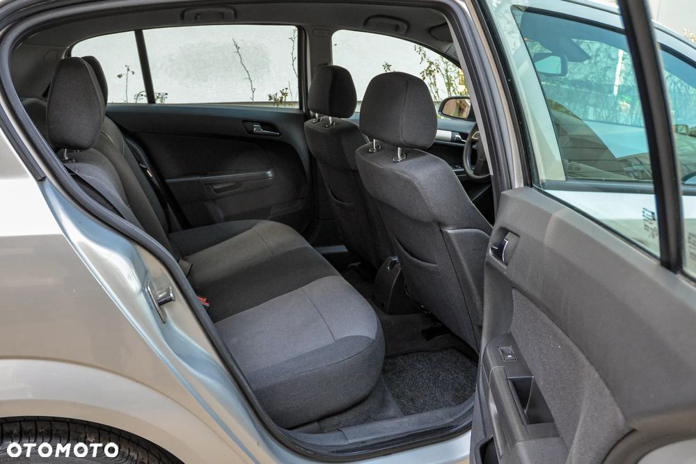 Opel Astra - 12