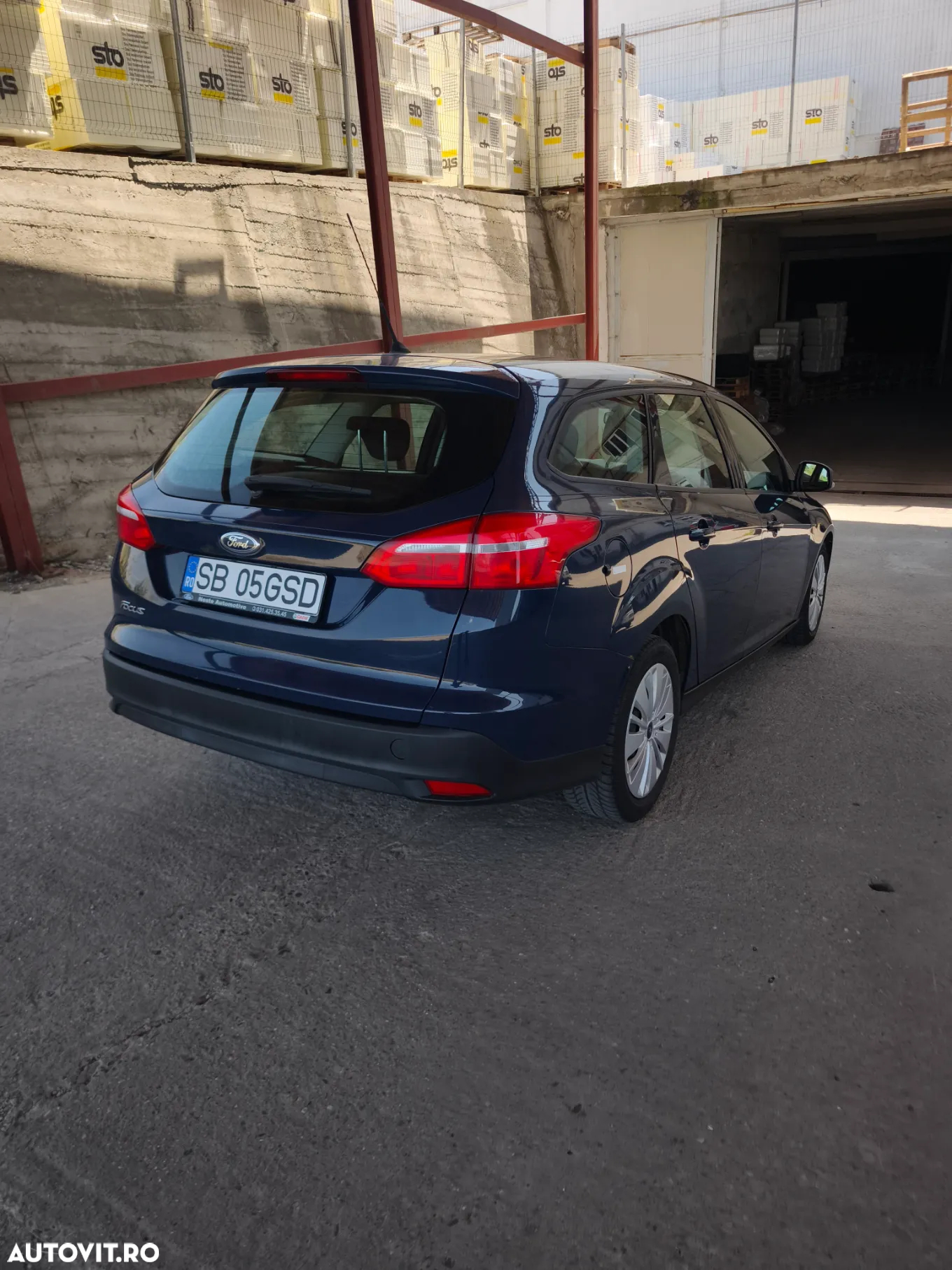 Ford Focus 1.6 Ti-VCT Powershift Titanium - 3