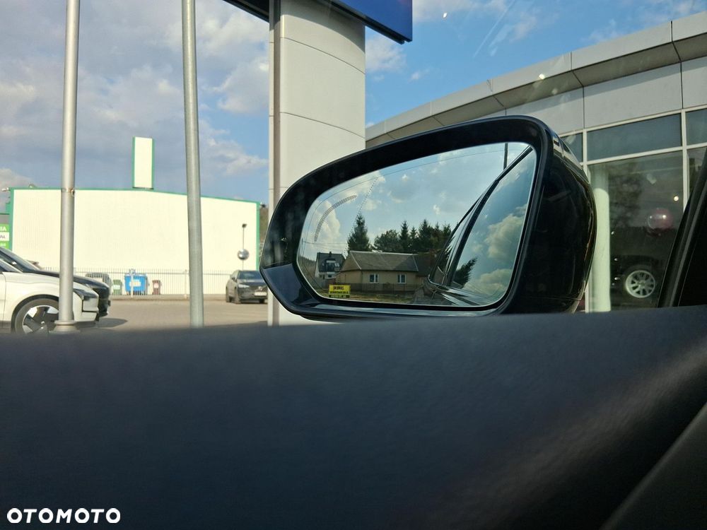 Volvo V60 Cross Country - 17