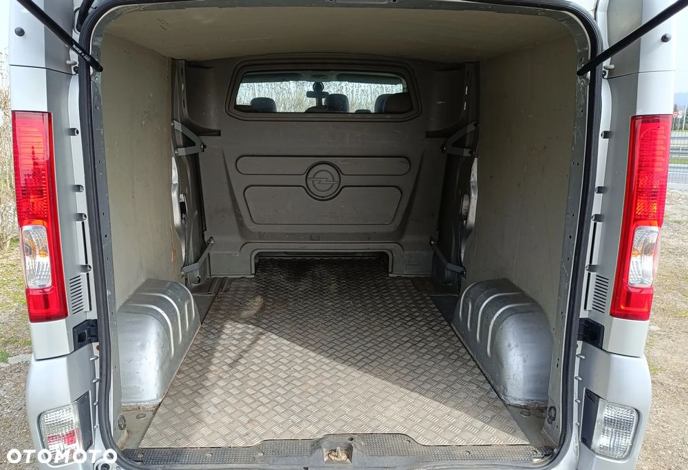 Opel VIVARO - 11