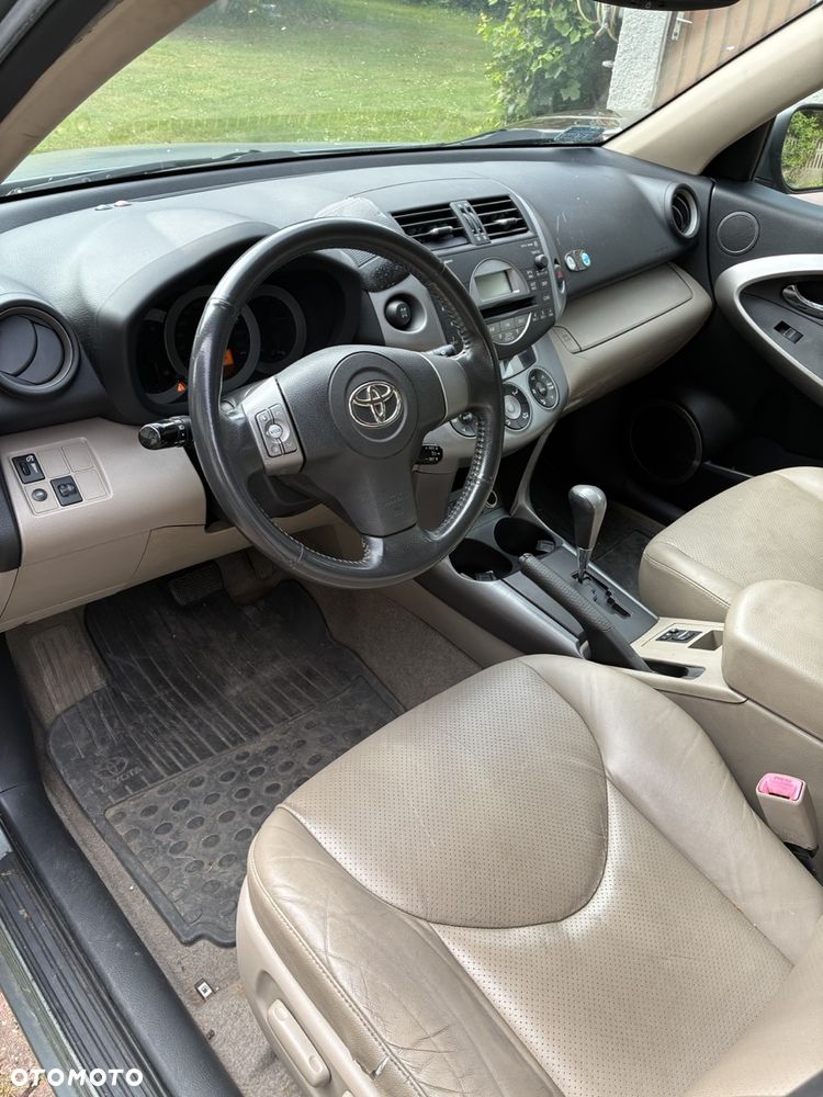 Toyota RAV4 2.0 VVT-i Prestige - 4