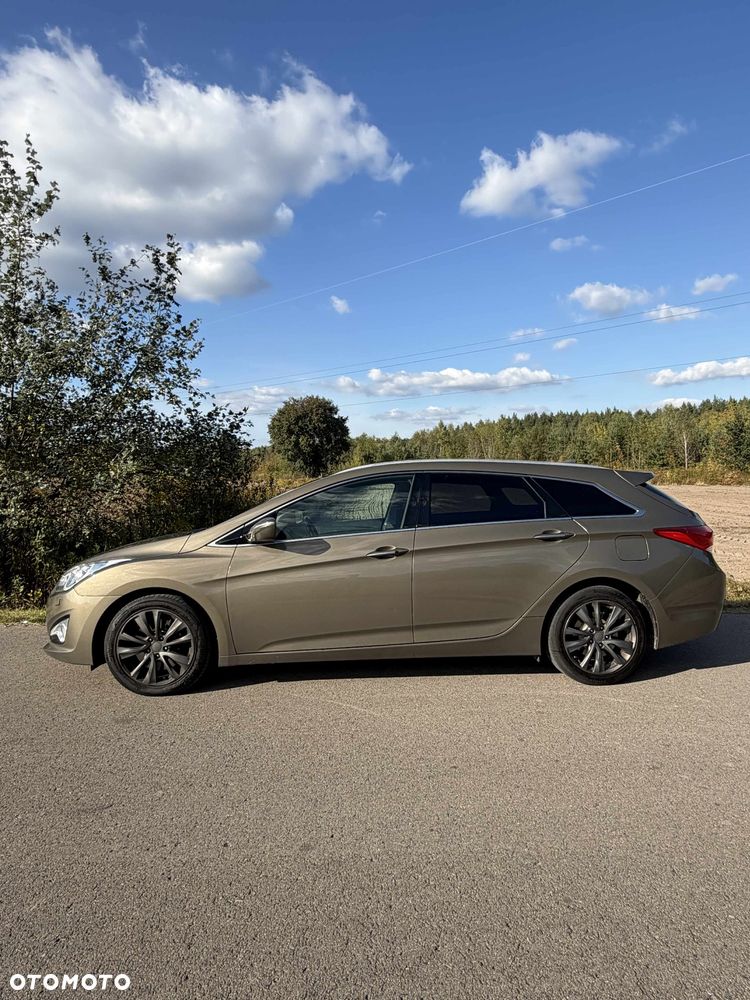 Hyundai i40 i40cw 1.7 CRDi Automatik Fifa World Cup Edition - 4