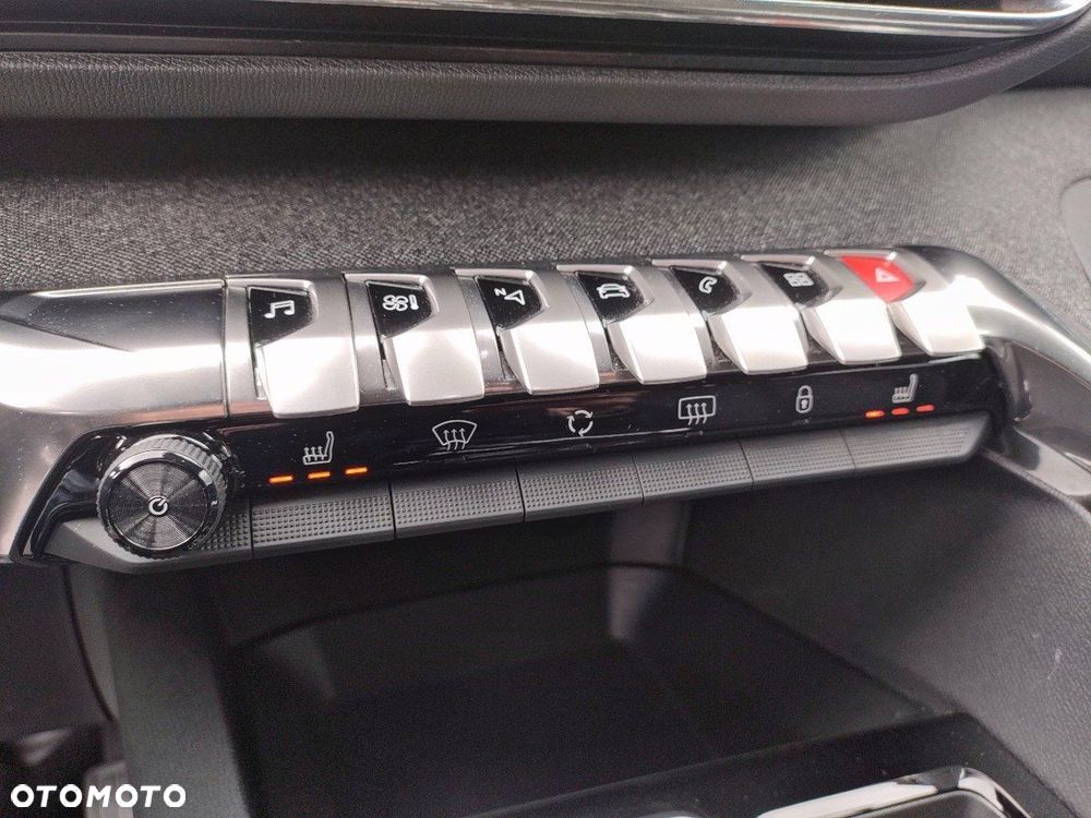 Peugeot 3008 - 13