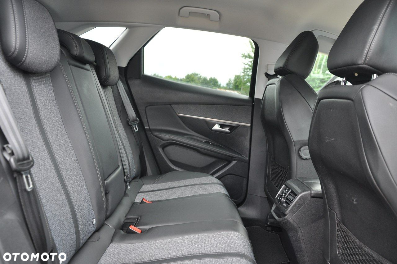 Peugeot 3008 1.2 PureTech Allure Pack S&S EAT8 - 20