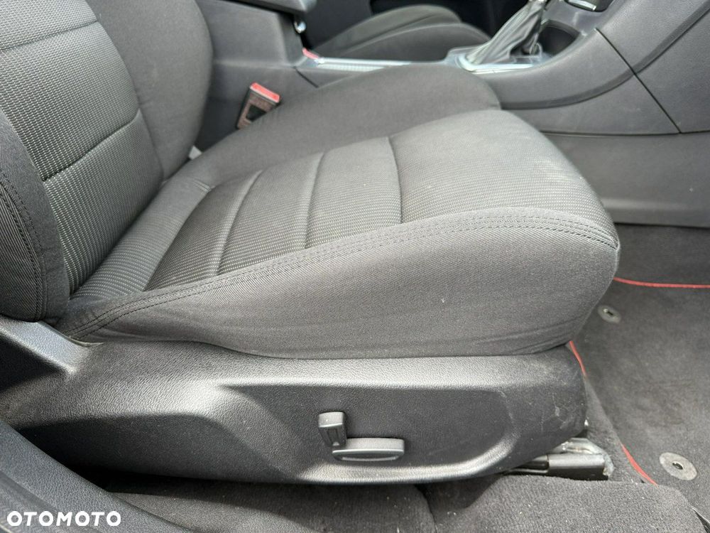 Ford Mondeo 2.0 TDCI Business Edition - 17