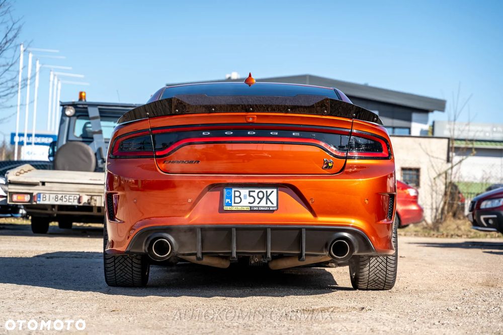 Dodge Charger 6.4 Scat Pack - 9