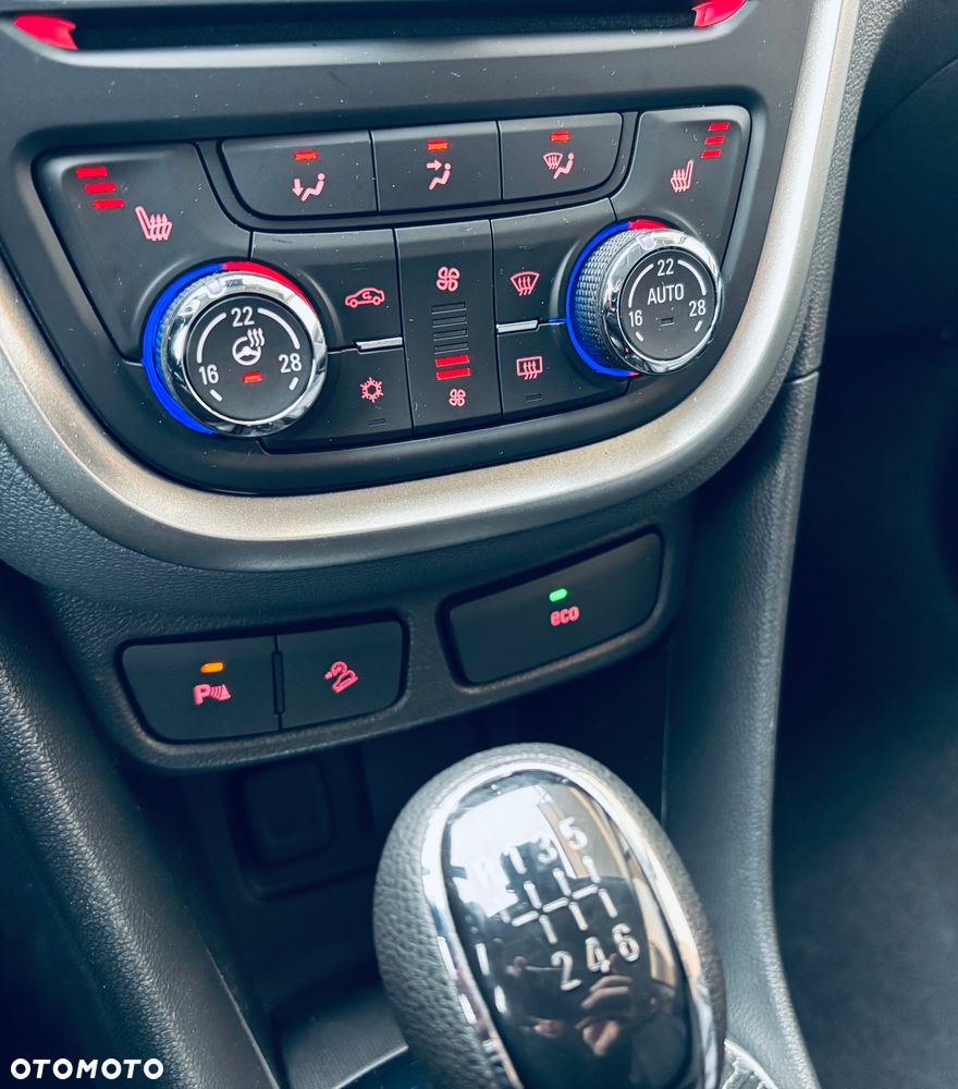 Opel Mokka 1.4 T Cosmo S&S - 36