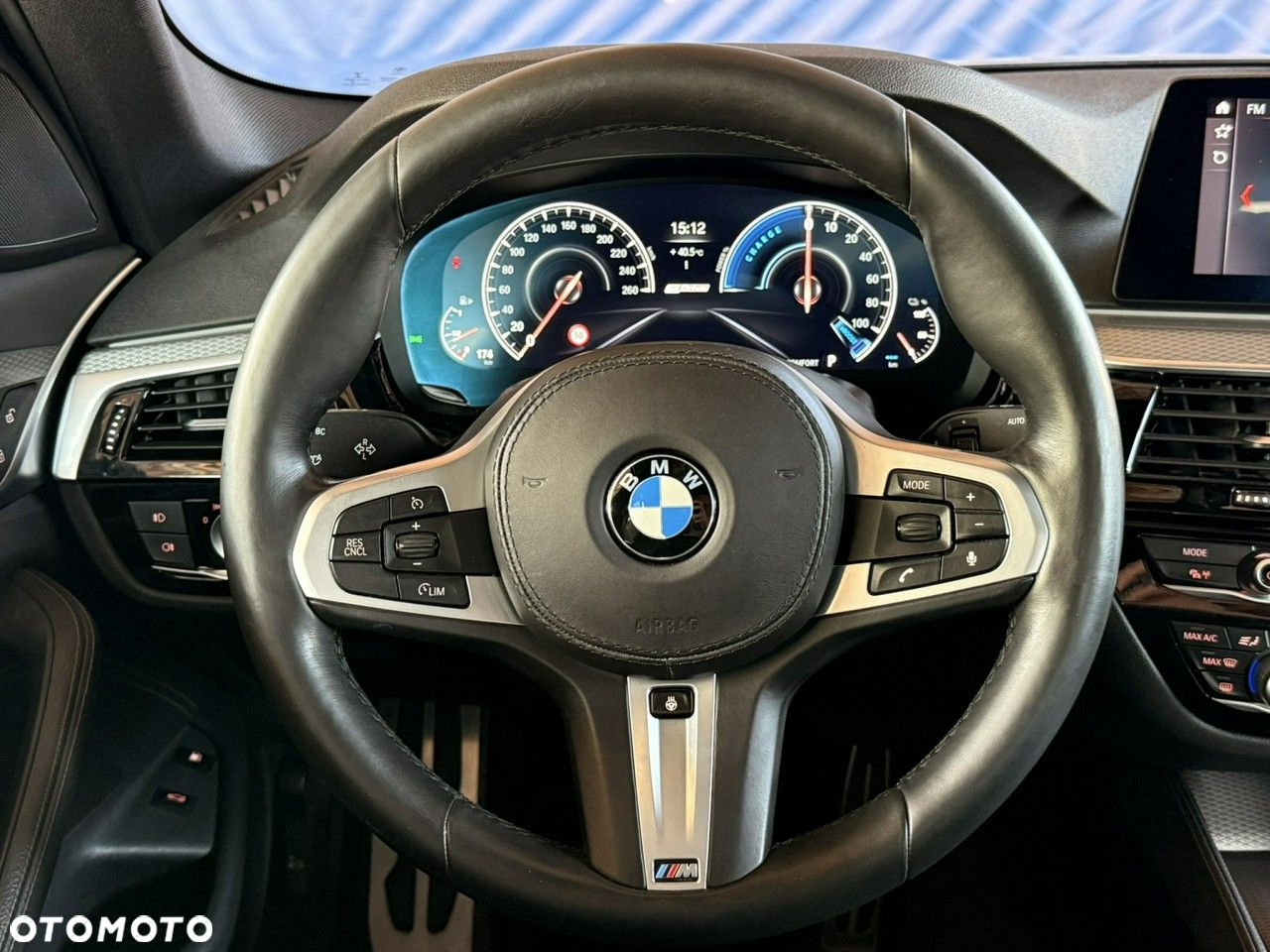 BMW Seria 5 530e iPerformance GPF M Sport sport - 27