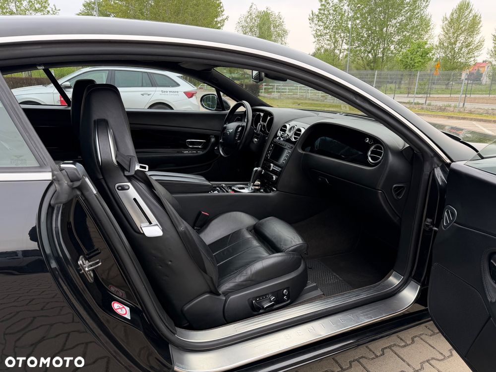 Bentley Continental GT Standard - 28