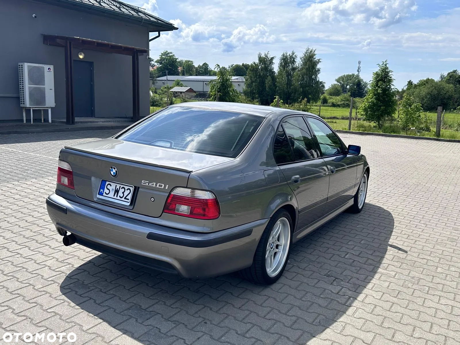 BMW Seria 5 540i - 2