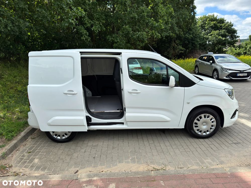 Opel COMBO L1 Automat - 8
