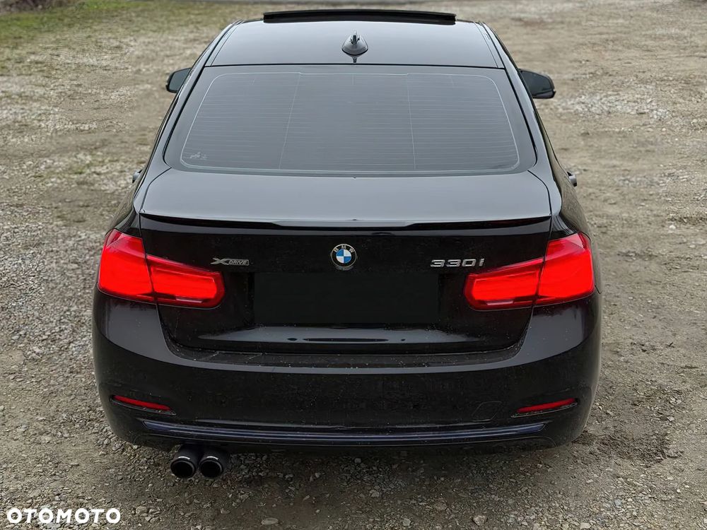 BMW Seria 3 330i xDrive Advantage - 5