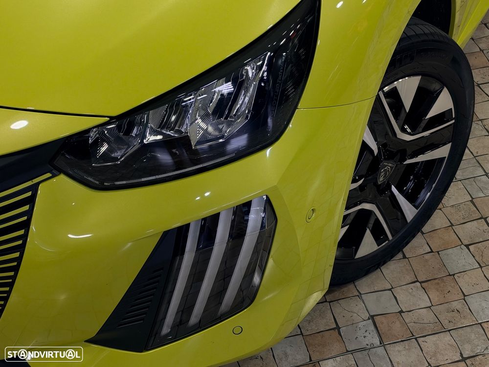 Peugeot e-208 Allure - 5