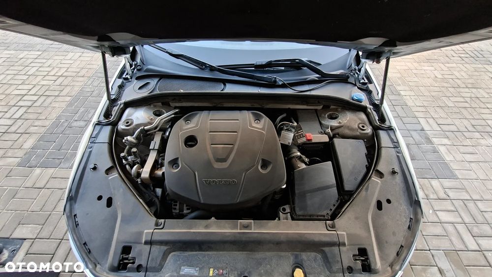 Volvo V90 D4 Inscription - 12