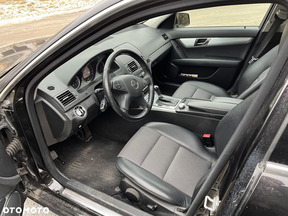 Mercedes-Benz Klasa C 220 CDI DPF Automatik BlueEFFICIENCY Avantgarde - 11