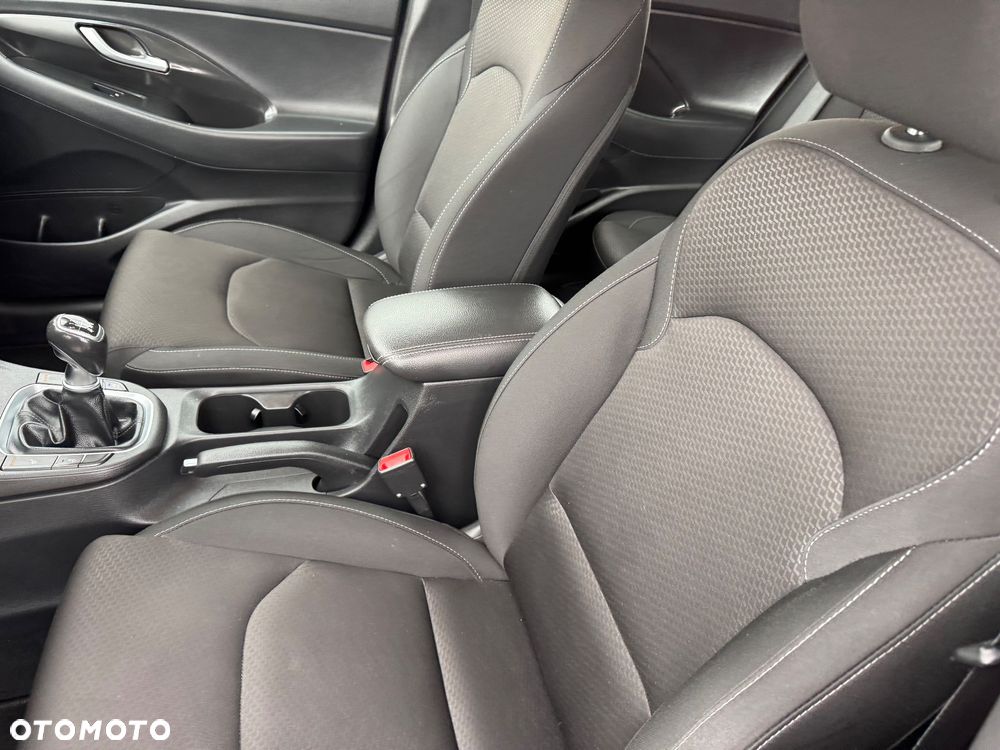 Hyundai i30 1.4 T-GDI Fastback Premium - 22