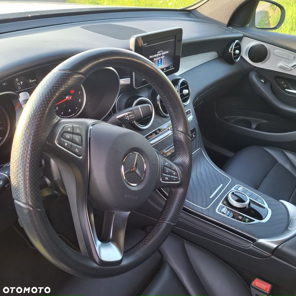 Mercedes-Benz GLC - 16