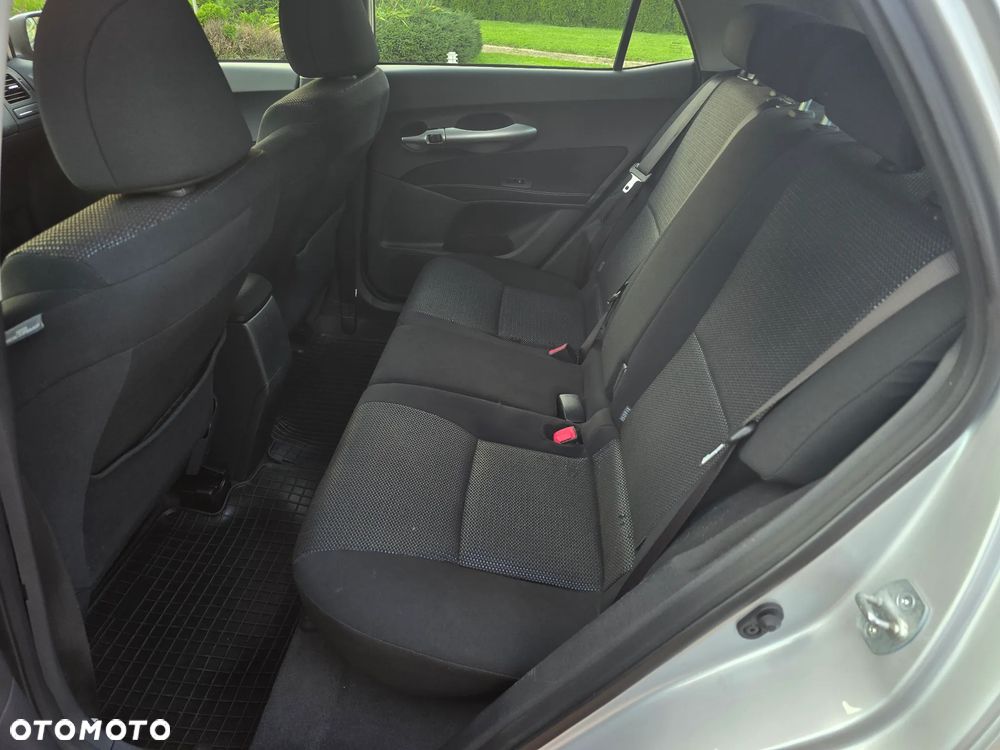 Toyota Auris 1.8 HSD Sol - 35