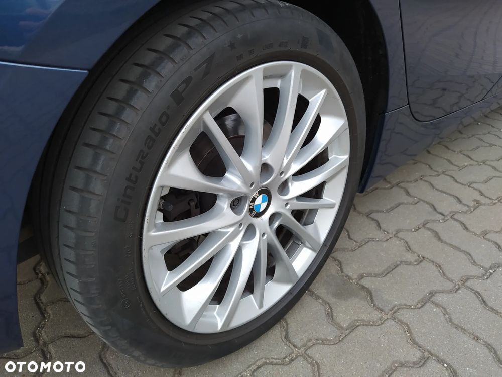 BMW Seria 2 216d - 16
