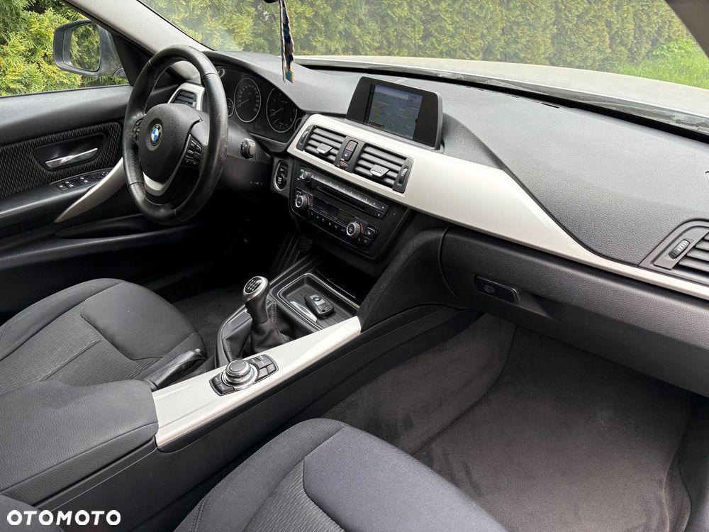 BMW Seria 3 320d Blue Performance Sport Line - 5