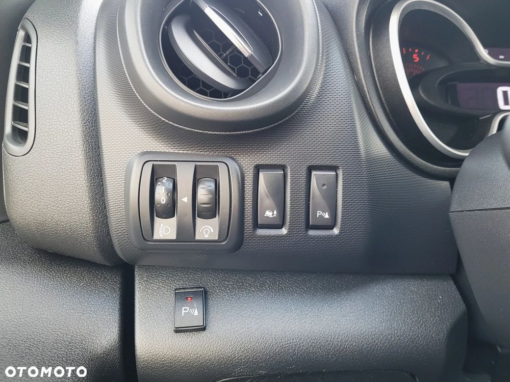 Renault Trafic LONG REGAŁ KLIMA KAMERA TEMPOMAT FV23% - 38