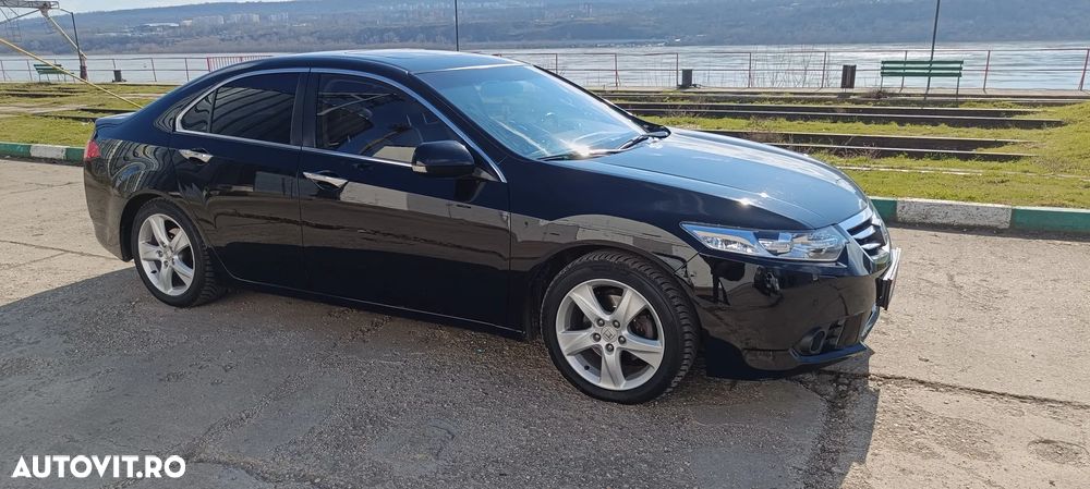Honda Accord 2.0i MT Executive - 10
