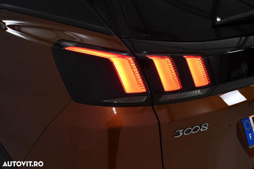 Peugeot 3008 PureTech 130 Stop & Start EAT6 Allure - 31