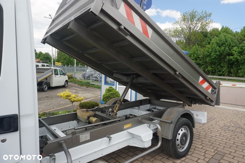 Renault Master wywrotka kiper - 4