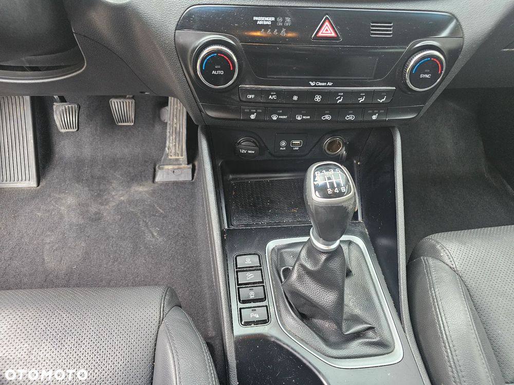 Hyundai Tucson blue 1.7 CRDi 2WD Advantage - 19