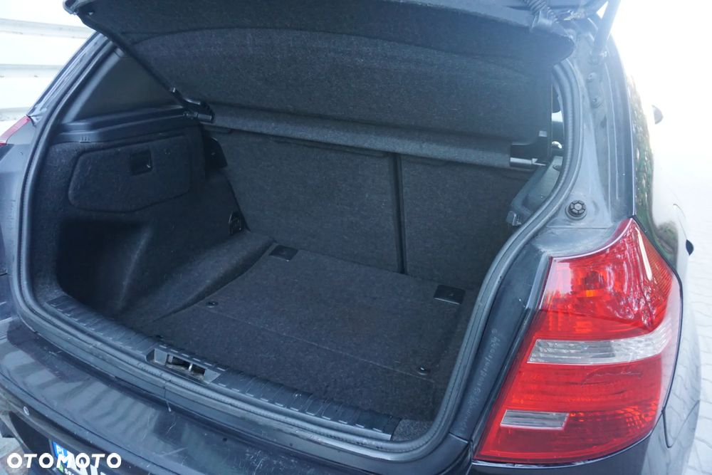 BMW Seria 1 118d DPF - 32